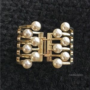 ✨3for$38  New 18KGP Linear Cage Pearl Cuff Bracelet ~ Faux Pearl Chunky Bracelet